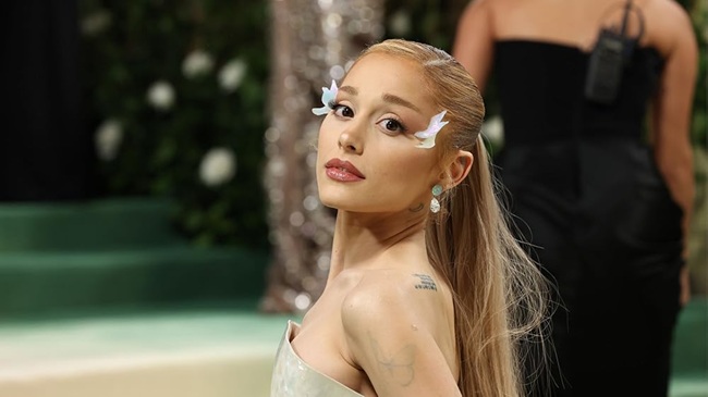 Ariana Grande Opens Up About Public Scrutiny and Finding Herself in Wicked